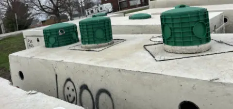 J1000 septic tank